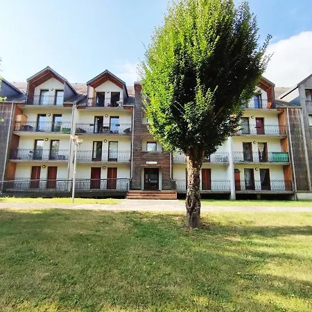 Le Flocon, T2, Wifi, Vue Montagne, Parking Gratuit, 4 Personnes * Bagnères-de-Luchon