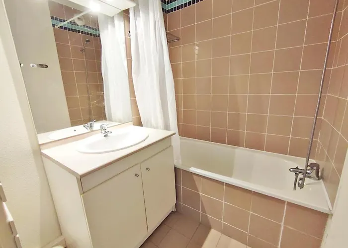 아파트 Le Flocon, T2, Wifi, Vue Montagne, Parking Gratuit, 4 Personnes *